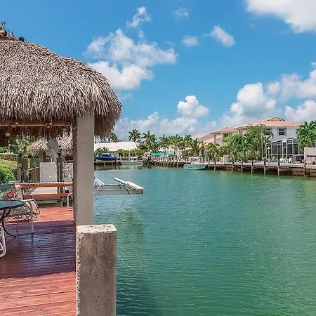 My Beach Key - Waterfront Home, 32' Dock, Tiki Hut, Beach Club Access W Pool